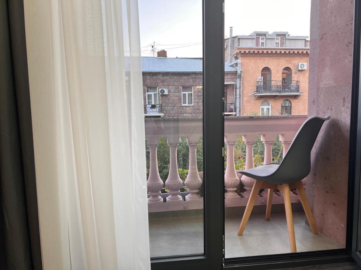 Tumanyan Apartments Erévan Extérieur photo
