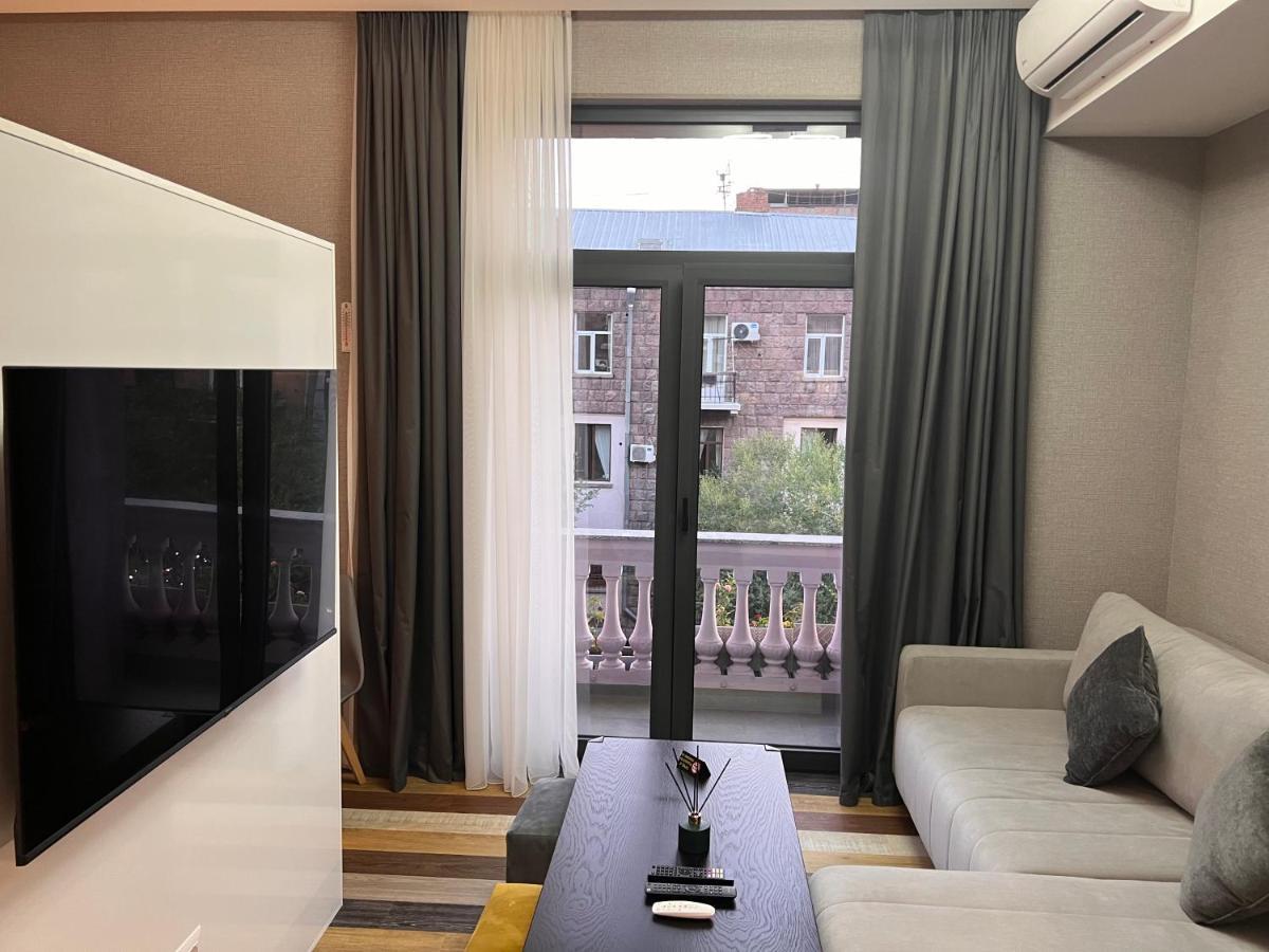 Tumanyan Apartments Erévan Extérieur photo